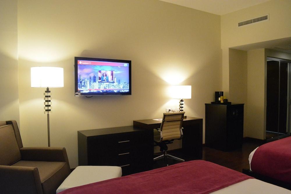 Ramada Plaza By Wyndham Panama Punta Pacifica Hotel Екстериор снимка