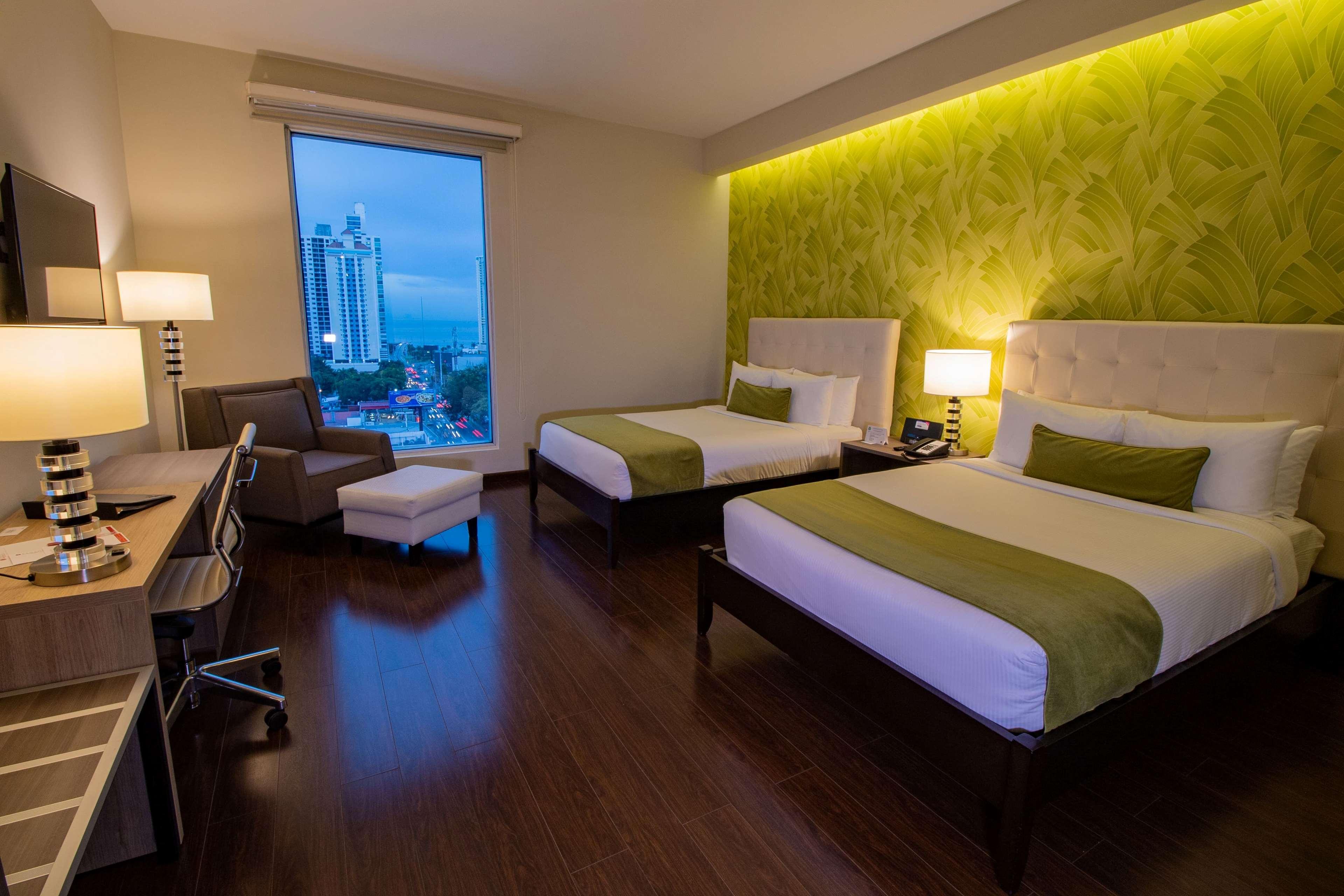 Ramada Plaza By Wyndham Panama Punta Pacifica Hotel Екстериор снимка